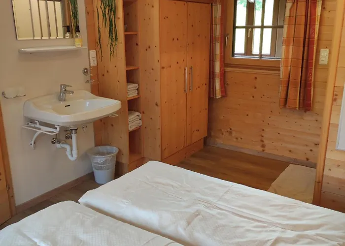 Daire Schneiderhaeusl *